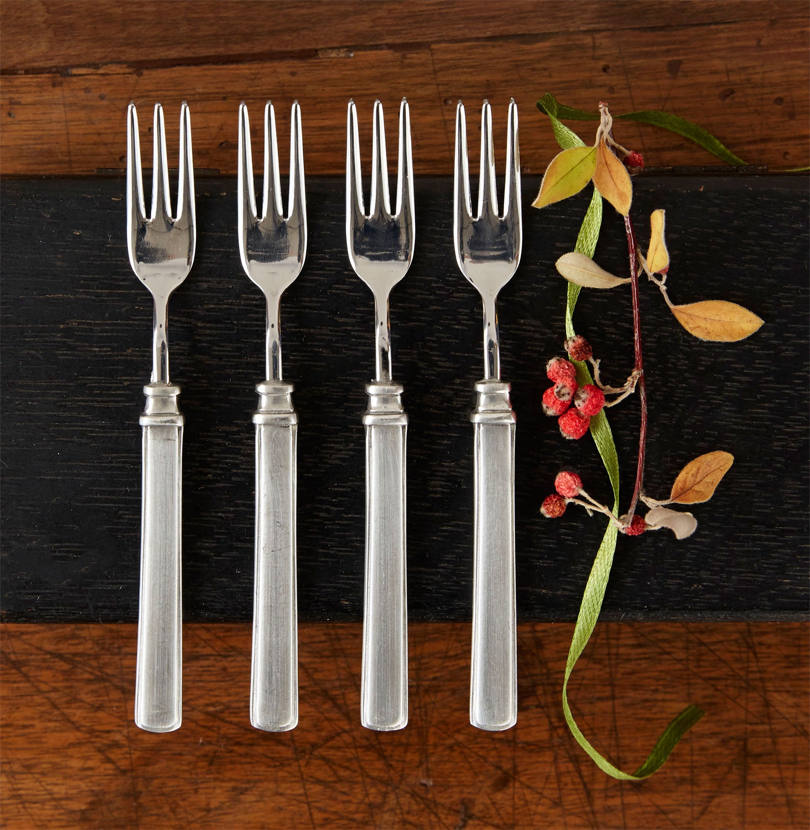 Match Pewter Gabriella Cheese Knife - Thumbnail 3