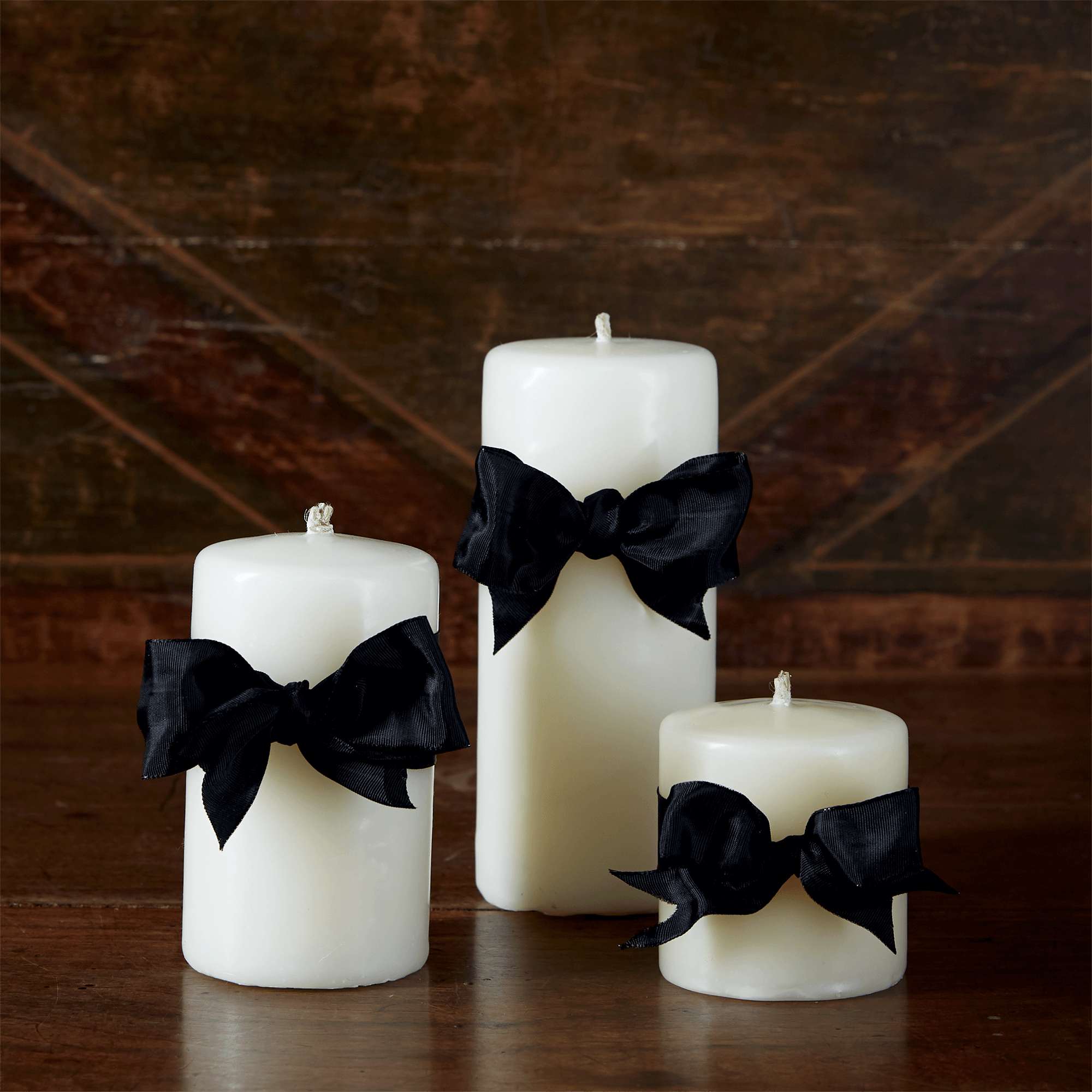 MATCH PEWTER Beeswax Pillar